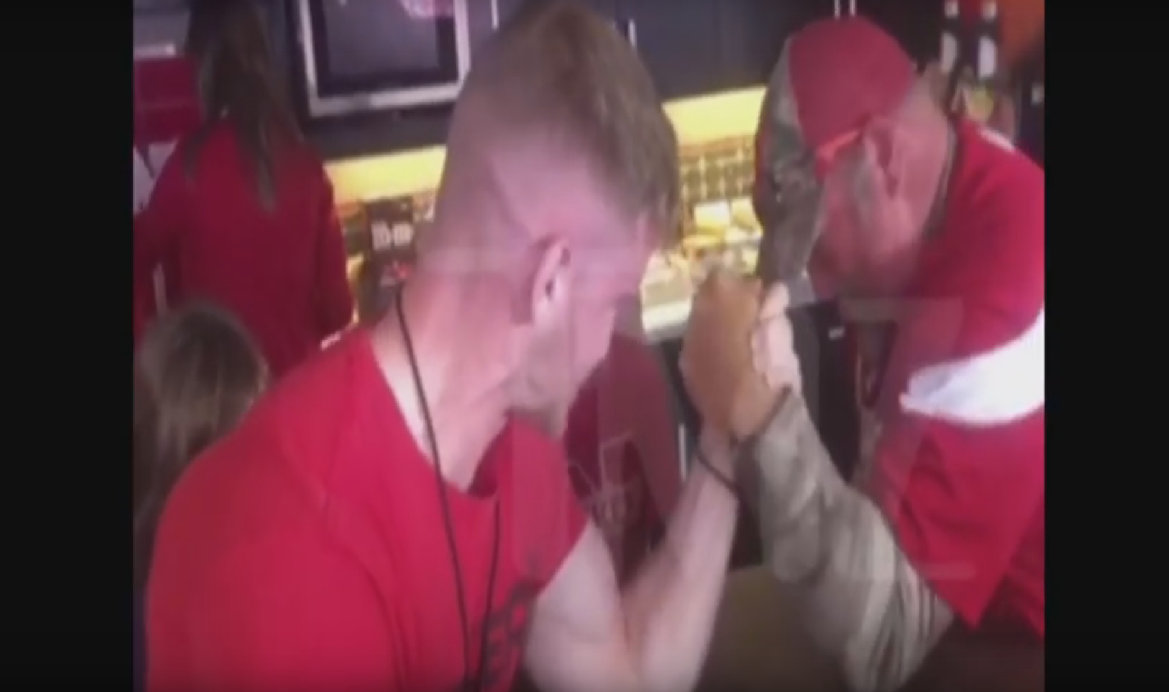 Larry the Cable Guy Breaks a Guys Arm During an Arm Wrestling Match [NSFW]