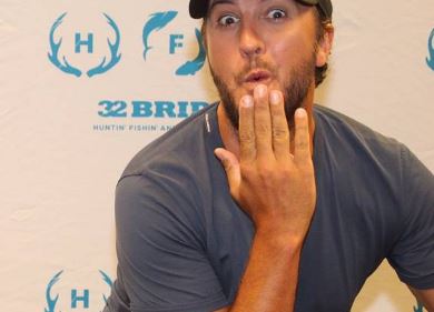 LUKE BRYAN MAKES AN 88-YEAR-OLD’S DREAM COME TRUE