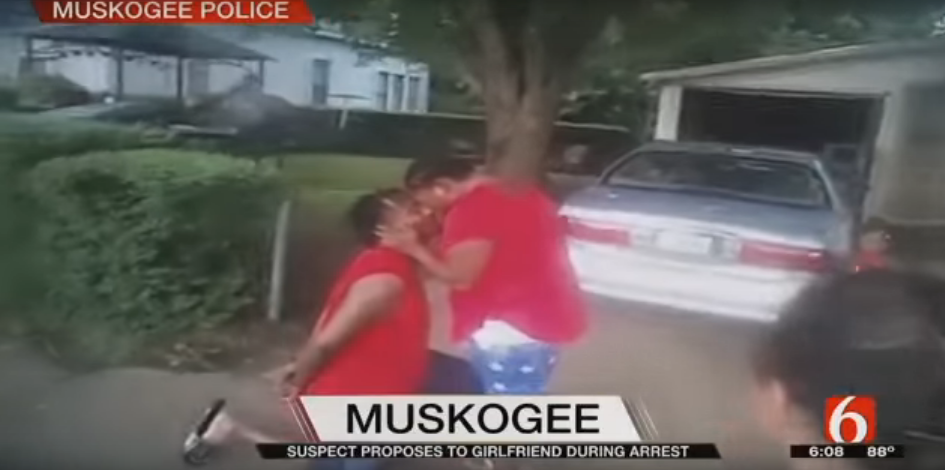 Determined Man Decides to Propose to His Girlfriend While Being Arrested