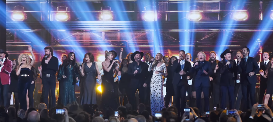 The Top 5 Moments From the 2017 CMA Awards [VIDEO]