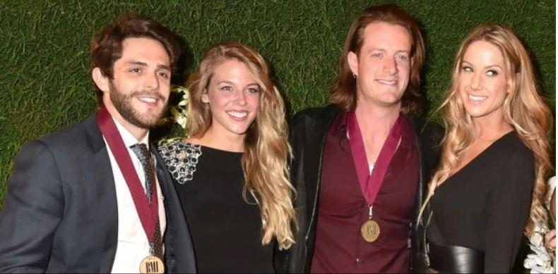 Thomas Rhett And Tyler Hubbard Go Christmas Caroling: Watch