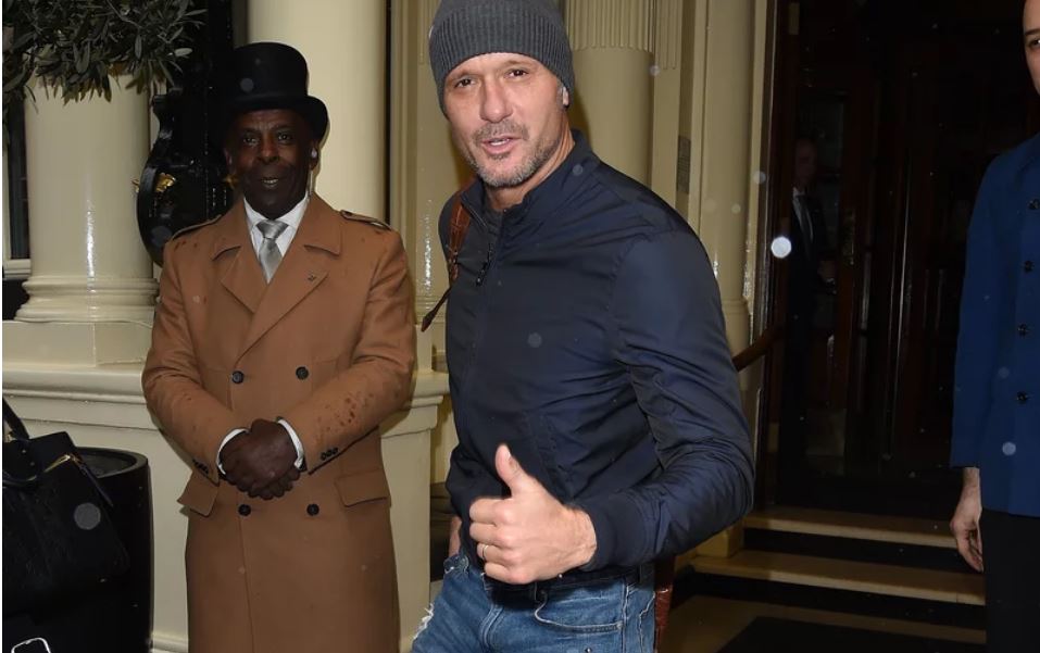 Tim McGraw Steps Out with Thumbs Up after Onstage Collapse During Ireland Show