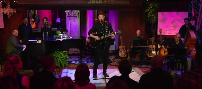 Josh Turner Covers Hank Williams in ‘I Saw The Light’ [VIDEO]