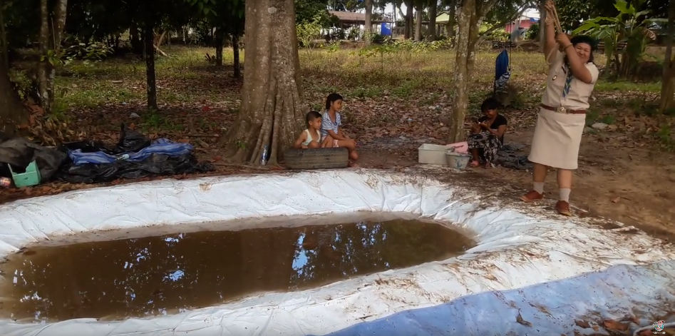 Daring Scout Leader Shows Kids How (not) to Swing [WATCH]